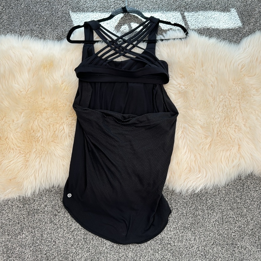 Lululemon Tank - Picture 4 of 4